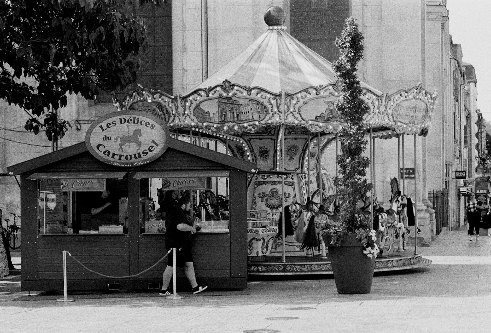 Conseil d’Etat : le rapporteur public demande le rejet du recours de LFI contre son classement à l’« extrême gauche »